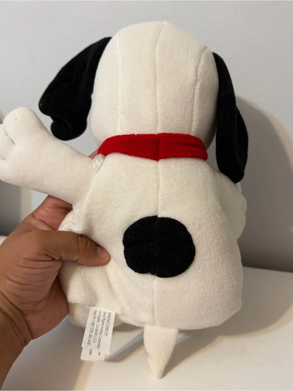 Snoopy Puppet - Picture 2 of 5